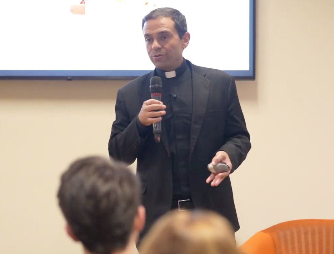 Cristian Mendoza during the conference